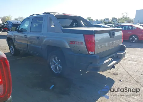 2003 Chevrolet Avalanche 1500 из США, поврежденный, VIN 3GNEC13T93G254175
